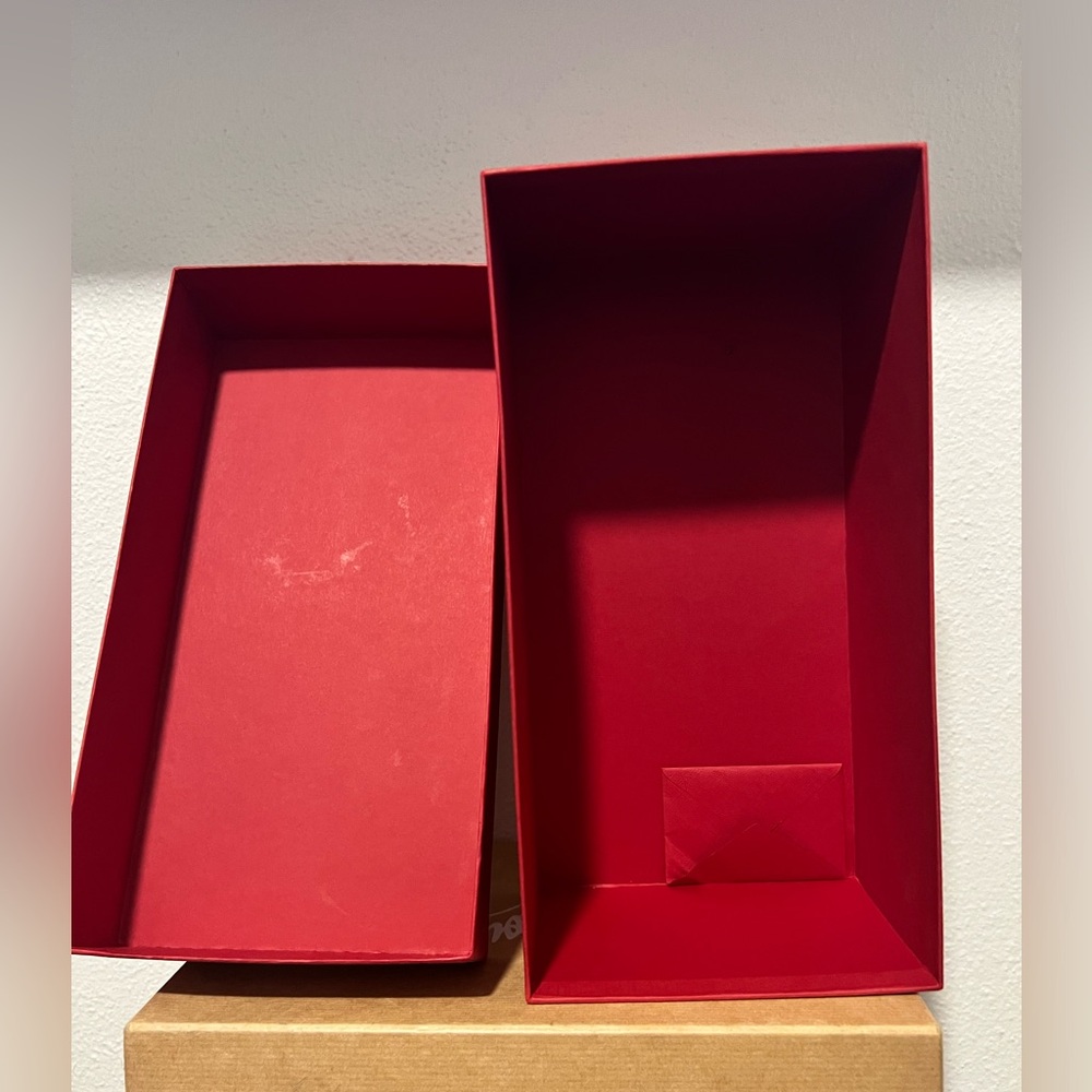 Valentino Box - Picture 3 of 5
